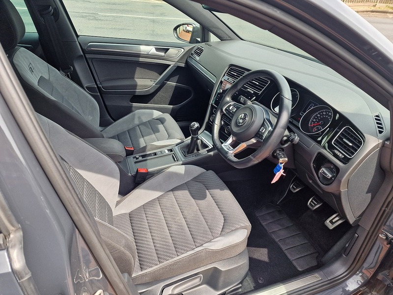 Volkswagen 2.0 TDI R-Line Edition Hatchback 5dr Diesel Manual Euro 6 (s/s) (150 ps)