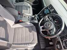 Volkswagen Golf TDI R-Line Edition 