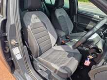 Volkswagen Golf TDI R-Line Edition 