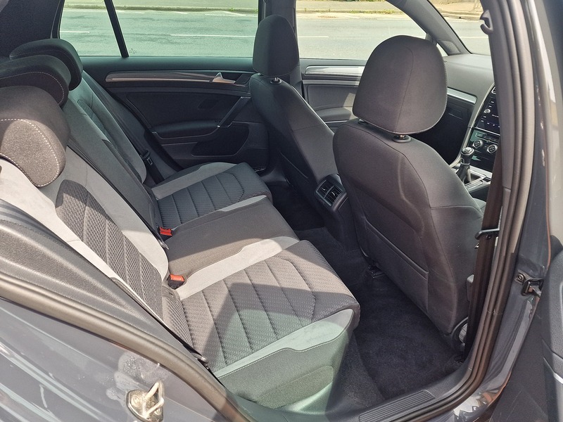 Volkswagen 2.0 TDI R-Line Edition Hatchback 5dr Diesel Manual Euro 6 (s/s) (150 ps)