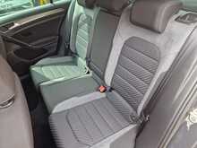 Volkswagen Golf TDI R-Line Edition 