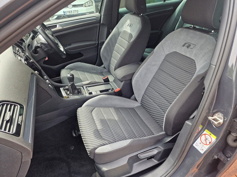 Volkswagen 2.0 TDI R-Line Edition Hatchback 5dr Diesel Manual Euro 6 (s/s) (150 ps)