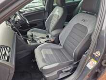 Volkswagen Golf TDI R-Line Edition 