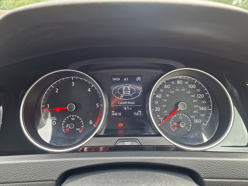 Volkswagen 2.0 TDI R-Line Edition Hatchback 5dr Diesel Manual Euro 6 (s/s) (150 ps)