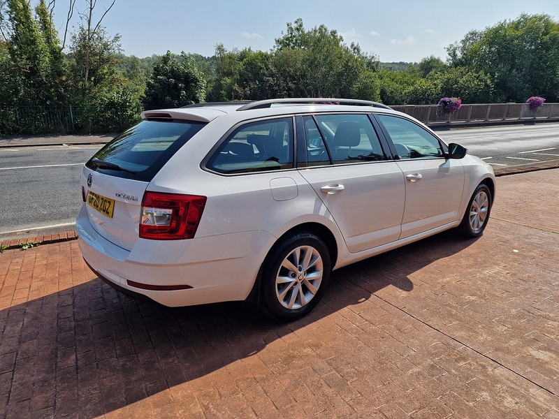 Skoda 1.6 TDI S Estate 5dr Petrol DSG Euro 6 (s/s) (115 ps)