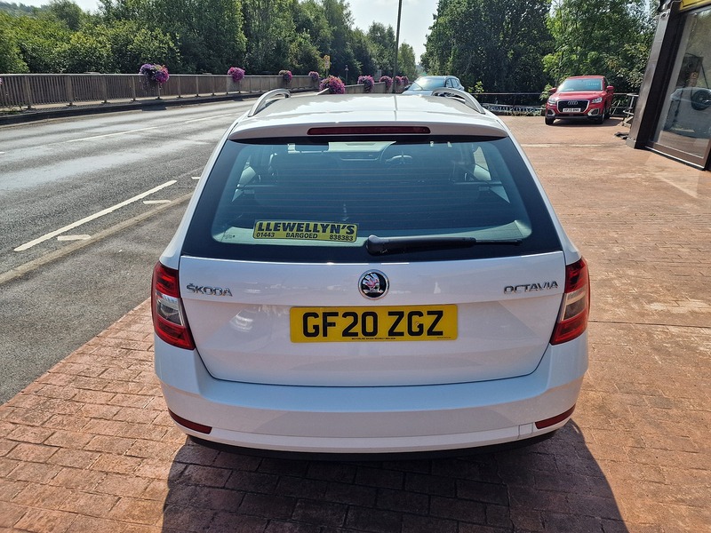 Skoda 1.6 TDI S Estate 5dr Petrol DSG Euro 6 (s/s) (115 ps)