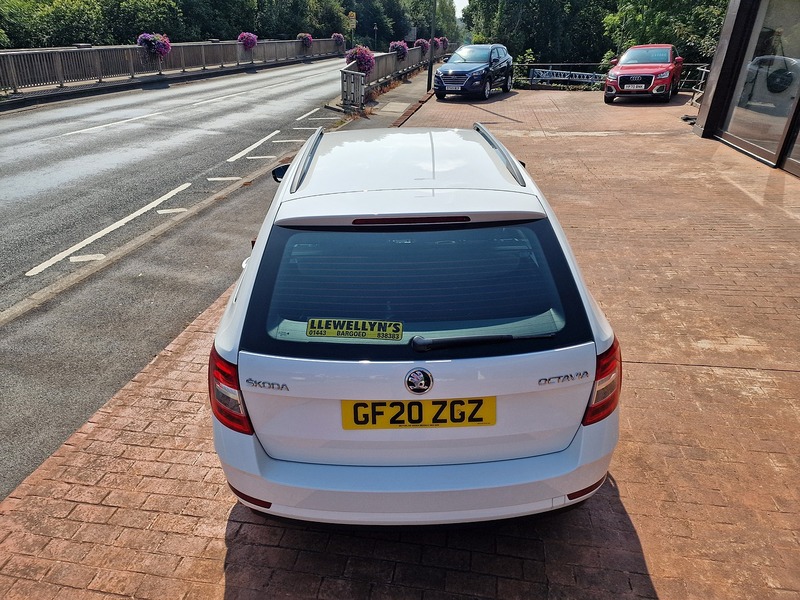 Skoda 1.6 TDI S Estate 5dr Petrol DSG Euro 6 (s/s) (115 ps)