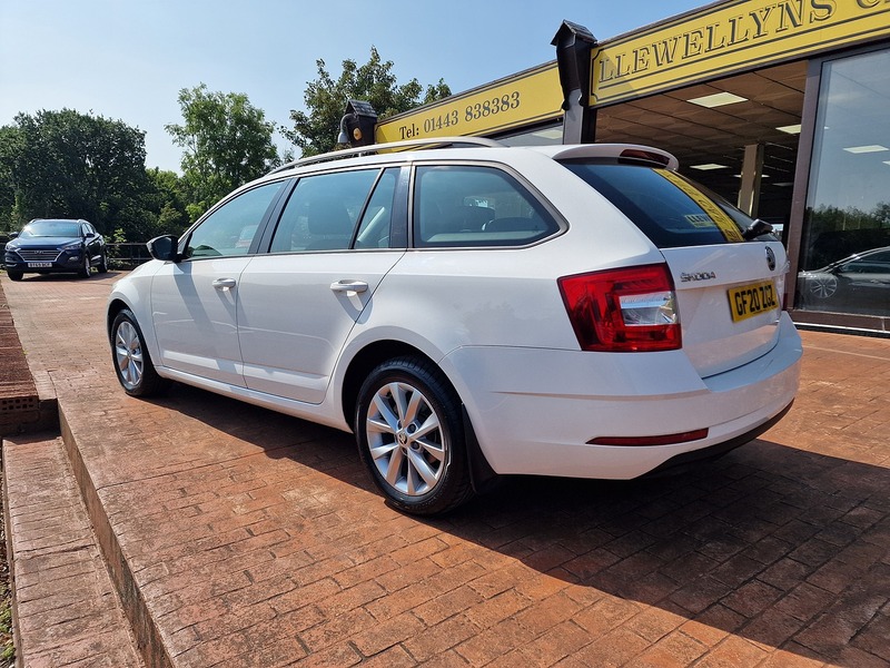 Skoda 1.6 TDI S Estate 5dr Petrol DSG Euro 6 (s/s) (115 ps)