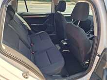 Skoda Octavia TDI S DSG 