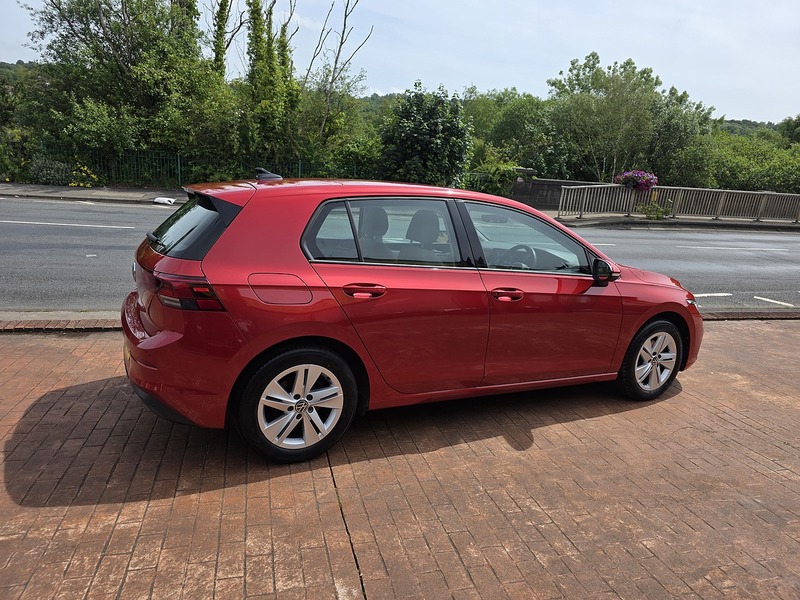 Volkswagen Golf TDI Life - U9442