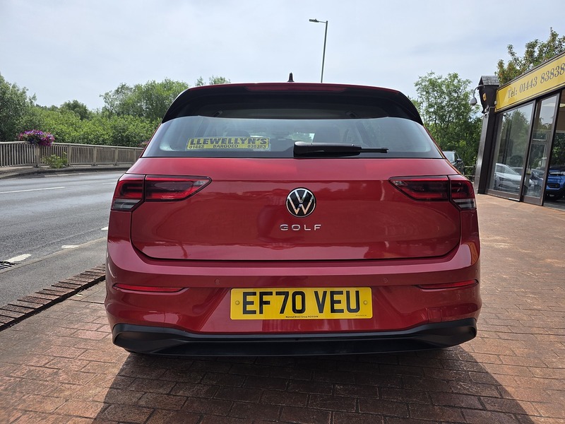 Volkswagen Golf TDI Life - U9442