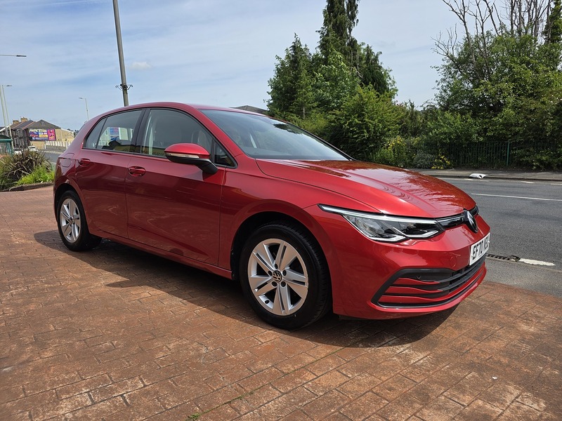 Volkswagen Golf TDI Life - U9442