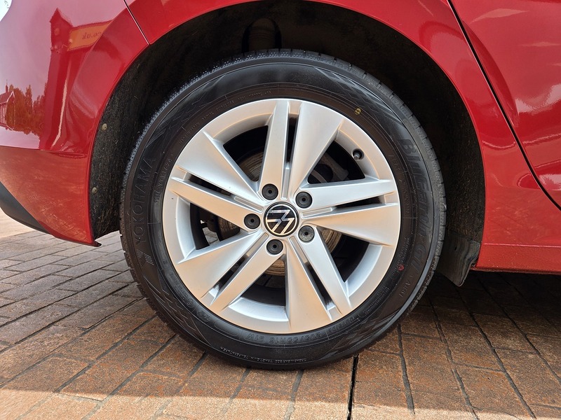 Volkswagen Golf TDI Life - U9442