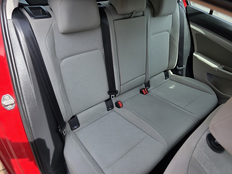 Volkswagen Golf TDI Life - U9442