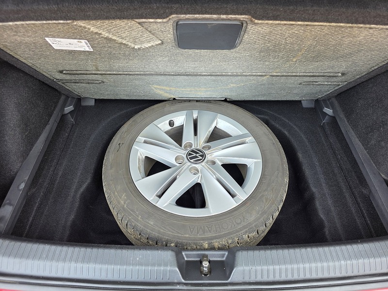 Volkswagen Golf TDI Life - U9442