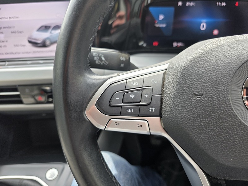 Volkswagen Golf TDI Life - U9442