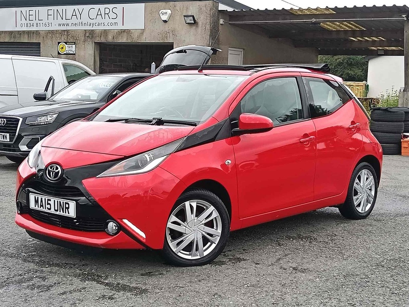 Toyota 1.0 VVT-i x-pression x-wave 5dr Petrol Manual Euro 5 Euro 5 (68 ps)