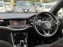 SRi Hatchback 1.0 Manual Petrol