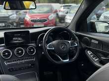 Mercedes-Benz GLC GLC250 AMG Night Edition - U8773