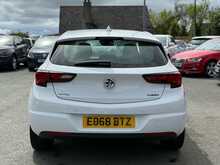 Vauxhall Astra i Turbo SRi Nav - U8778