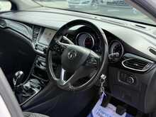 Vauxhall Astra i Turbo SRi Nav - U8778