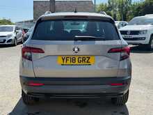 Skoda Karoq TSI SE - U8800
