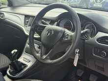 Vauxhall Astra i Turbo Design - U8808