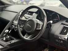 Jaguar E-PACE D150 R-Dynamic S - U8811