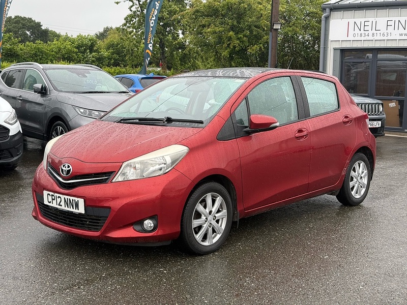 2012 2012 TOYOTA YARIS