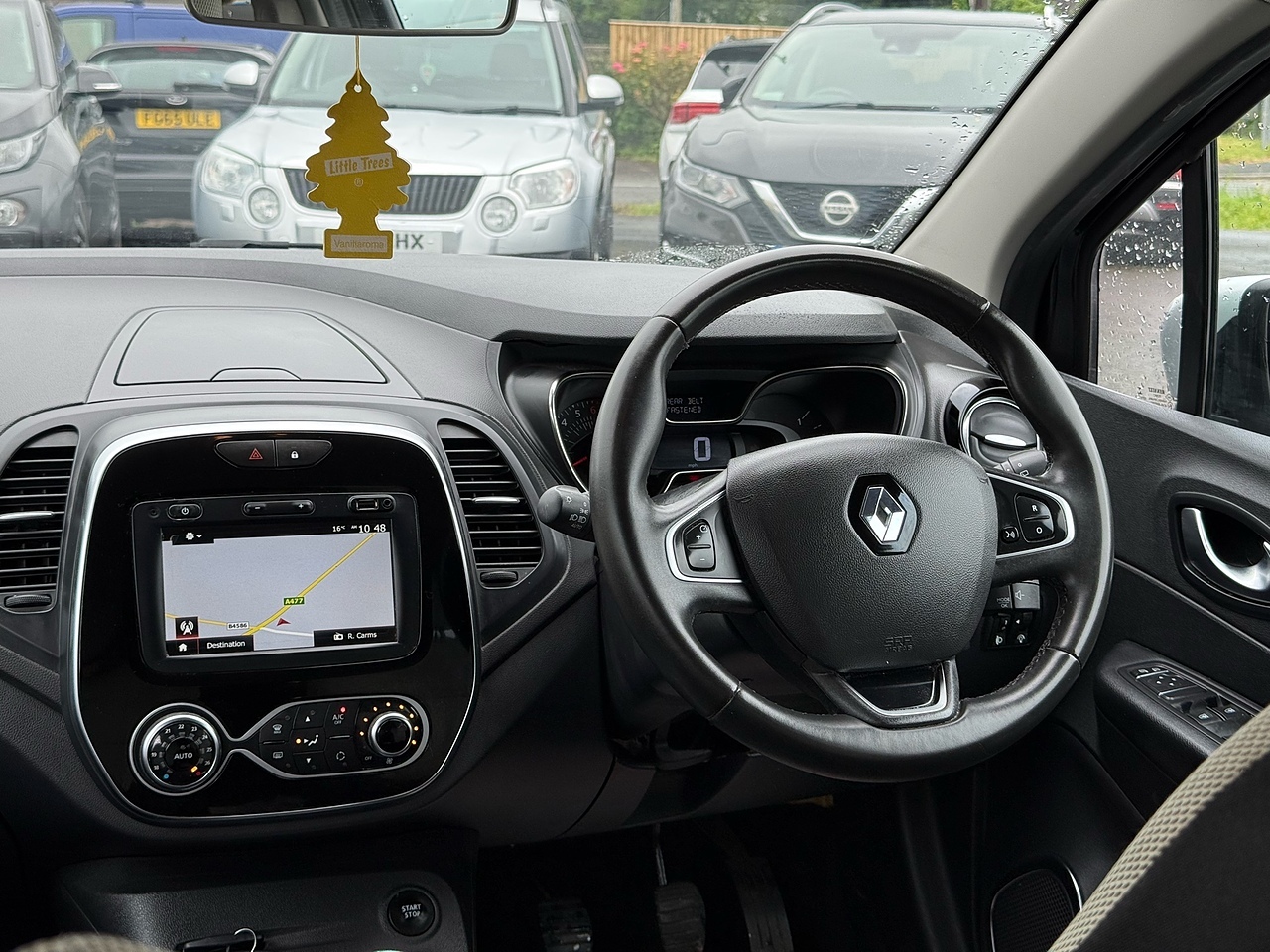 2019 Renault Captur thumbnail 9
