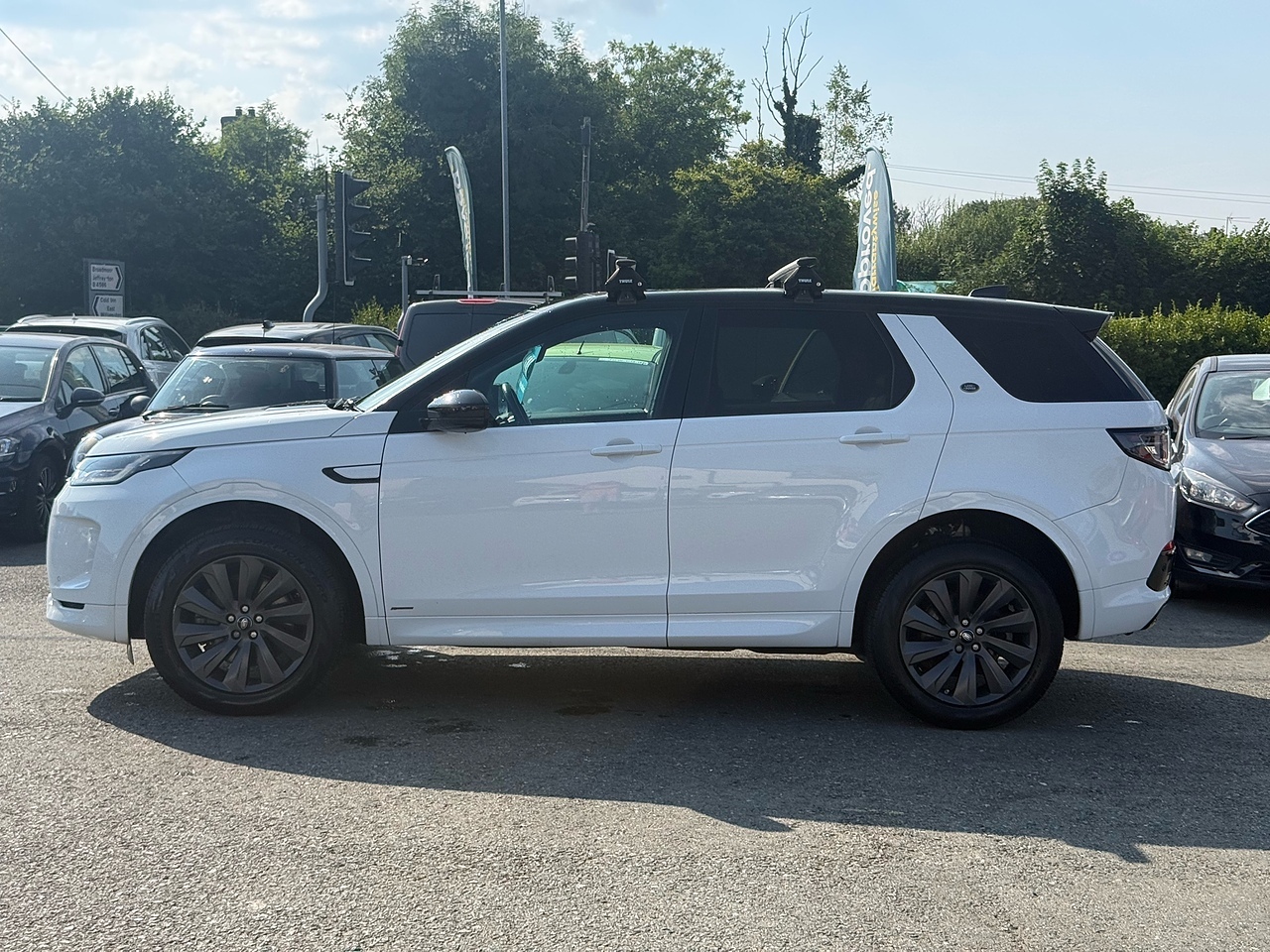2020 Land Rover Discovery Sport thumbnail 3