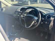 Ford Fiesta Zetec - U8879