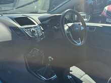 Ford Fiesta Zetec - U8879