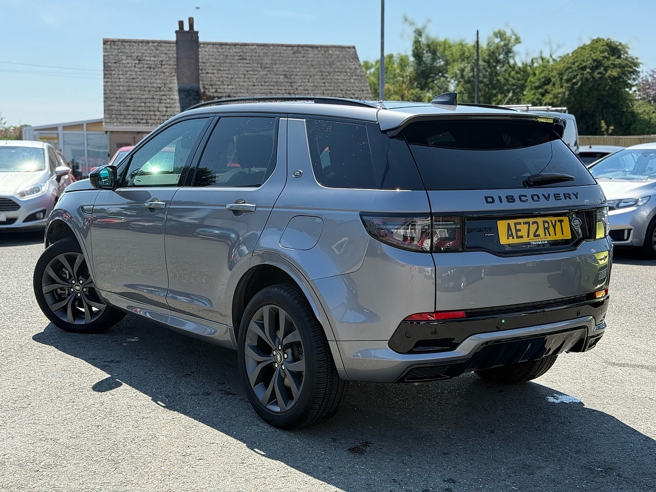2022 Land Rover Discovery Sport thumbnail 5