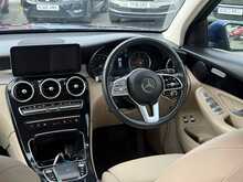Mercedes-Benz GLC GLC220d Sport - U8907