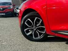 Renault Clio TCe Play - U8937