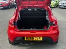 Renault Clio TCe Play - U8937