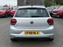 Volkswagen Polo SE - U8952