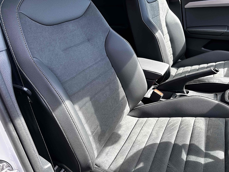 SEAT Tsi Xcellence Hatchback 1.0 Manual Petrol