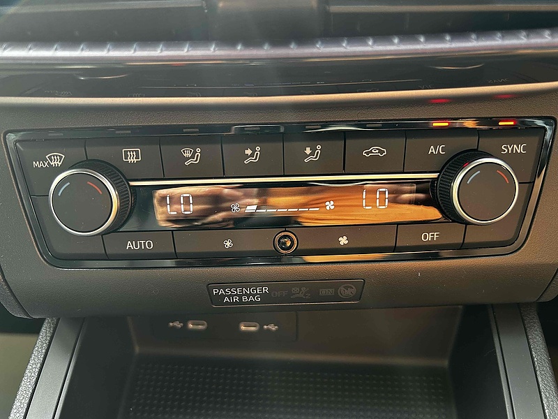 SEAT Tsi Xcellence Hatchback 1.0 Manual Petrol