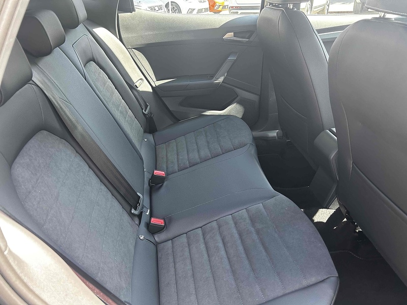 SEAT TSI XPERIENCE Lux DSG 1.0 5dr SUV Automatic Petrol