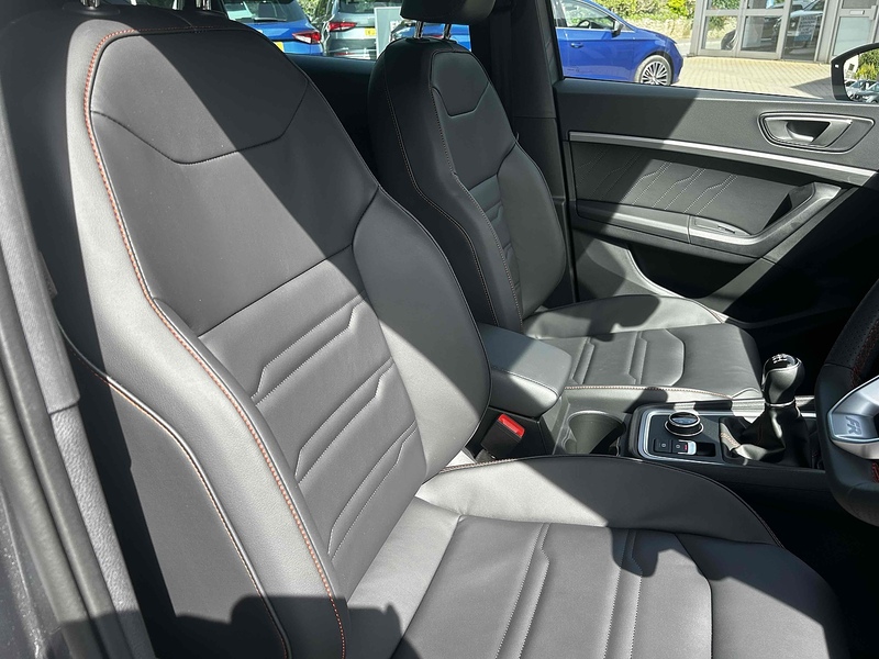 SEAT Tsi Evo Fr Black Edition Hatchback 1.5 Manual Petrol