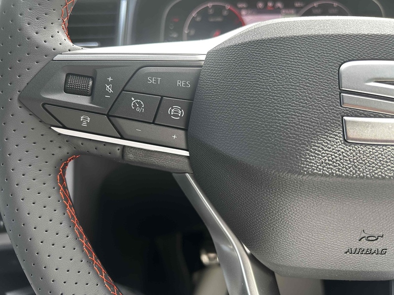 SEAT Tsi Evo Fr Black Edition Hatchback 1.5 Manual Petrol