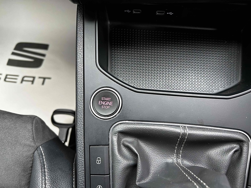 SEAT 1.0 TSI XCELLENCE Hatchback 5dr Petrol Manual Euro 6 (s/s) (95 ps)