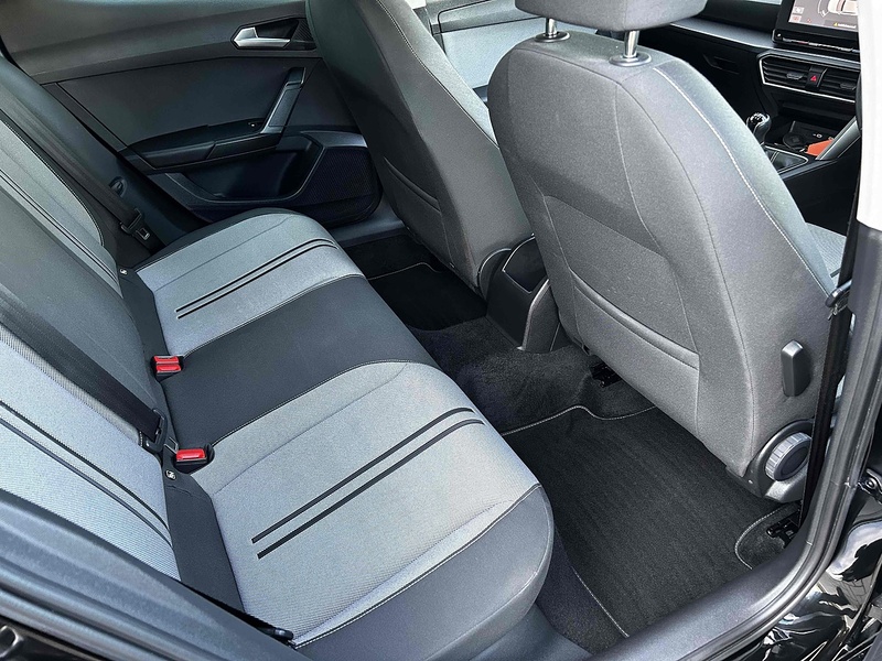 SEAT 1.5 TSI EVO SE Dynamic Hatchback 5dr Petrol Manual Euro 6 (s/s) (130 ps)