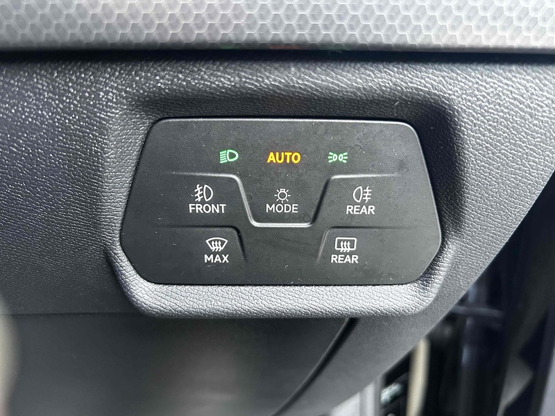 SEAT 1.5 TSI EVO SE Dynamic Hatchback 5dr Petrol Manual Euro 6 (s/s) (130 ps)