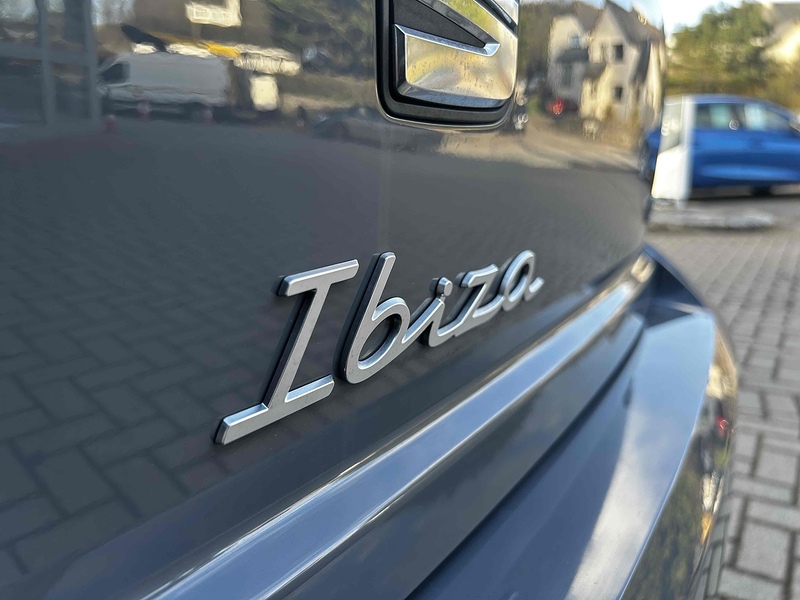 SEAT 1.0 TSI Anniversary Limited Edition Hatchback 5dr Petrol Manual Euro 6 (s/s) (95 ps)