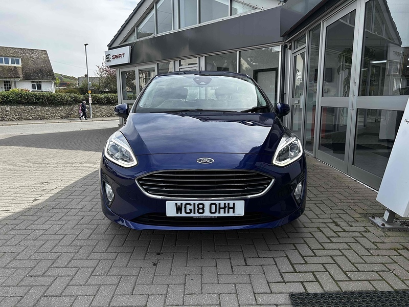 Ford Ti-VCT Zetec Hatchback 1.1 Manual Petrol