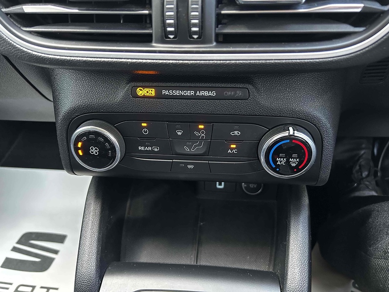 Ford T EcoBoost Zetec Hatchback 1.0 Manual Petrol