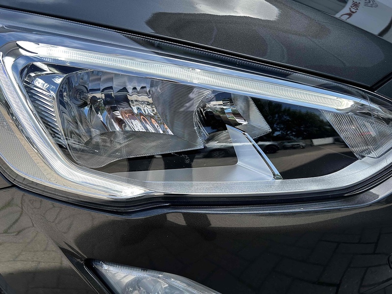 Ford T EcoBoost Zetec Hatchback 1.0 Manual Petrol